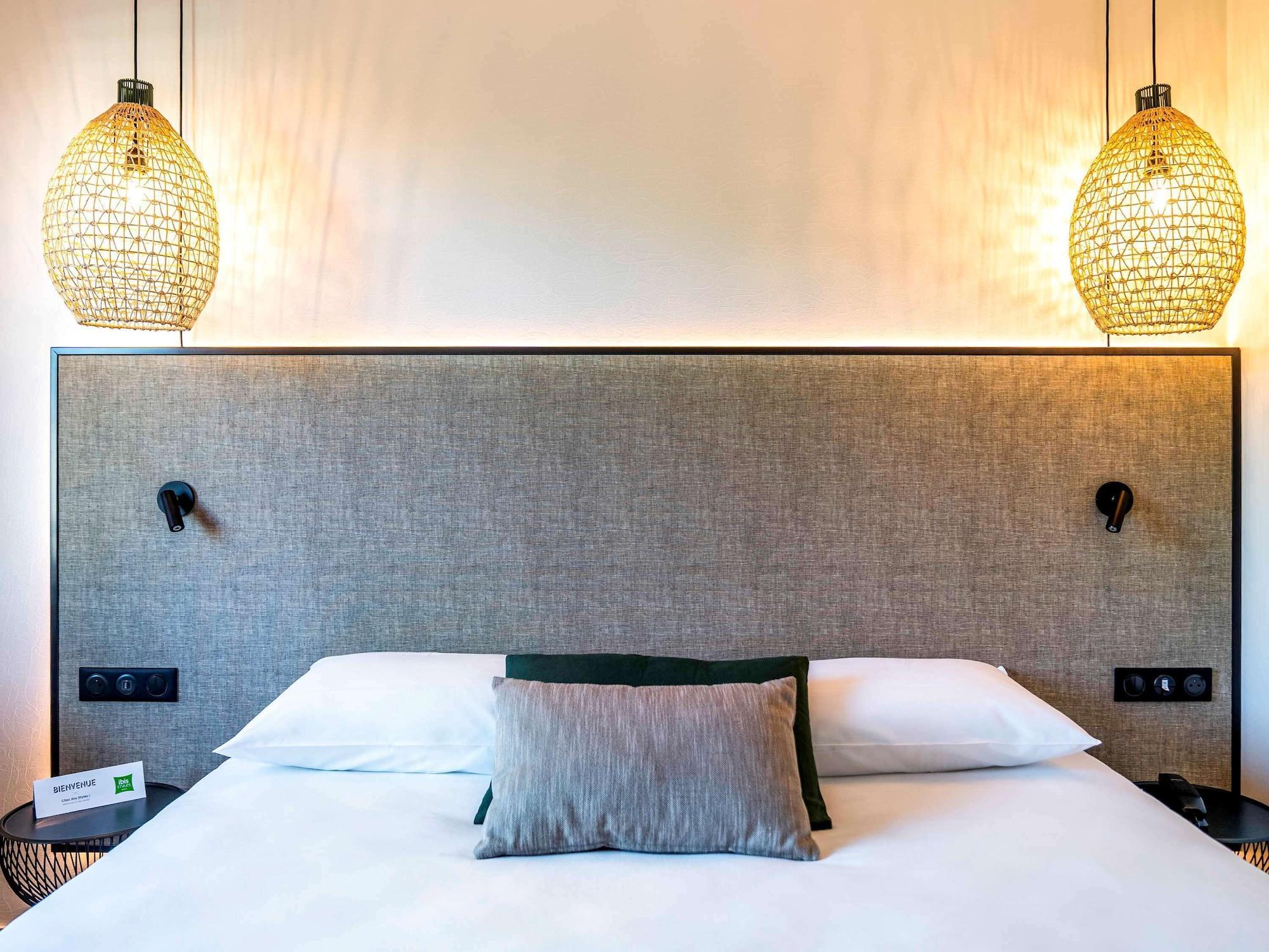 Отель Ibis Styles Rennes Cesson Экстерьер фото