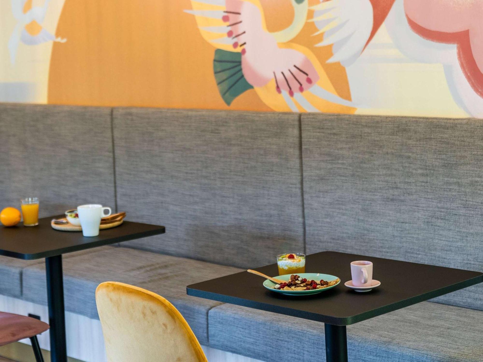 Отель Ibis Styles Rennes Cesson Экстерьер фото